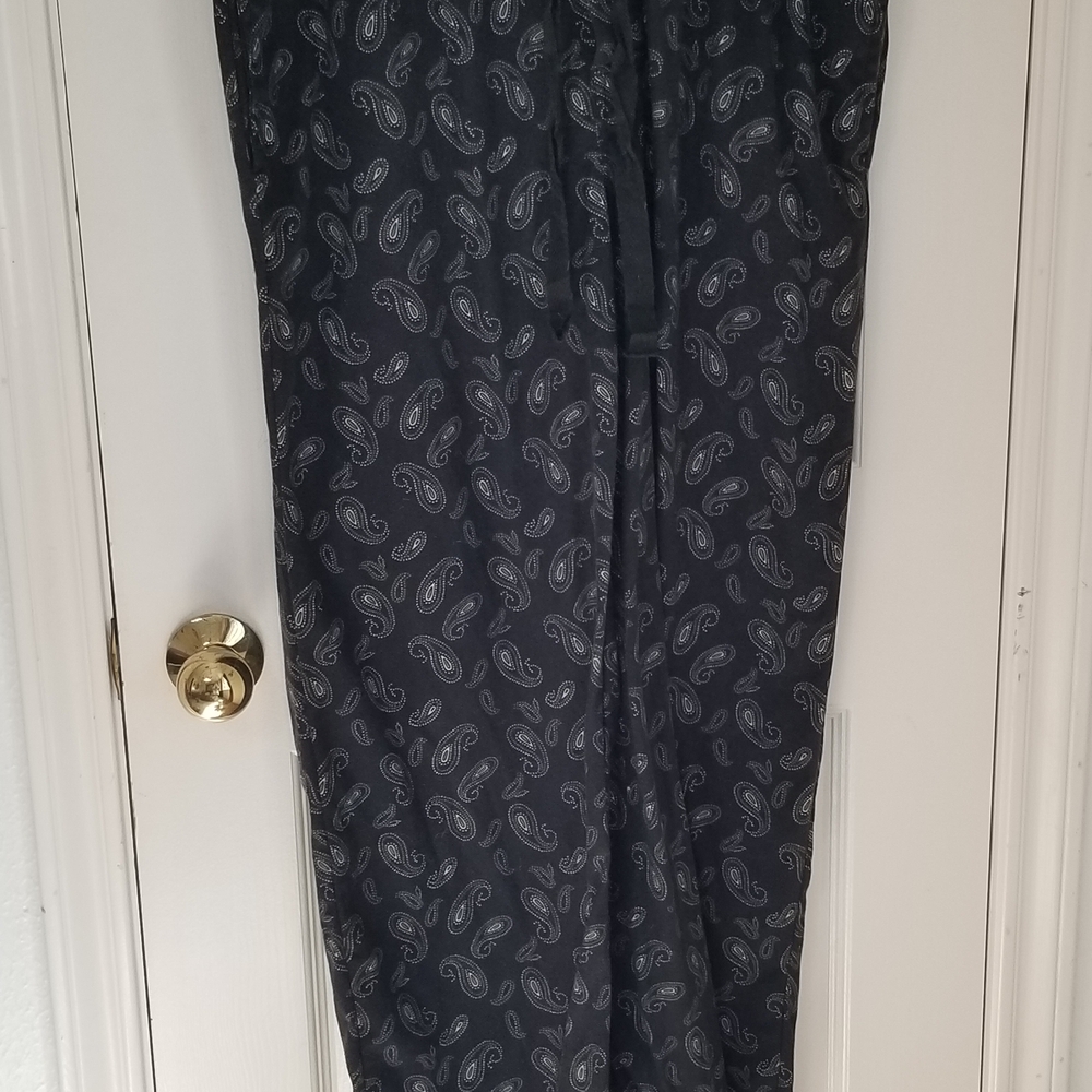 Van Heusen Men's Paisley Sleepwear Pants - Black and Gray